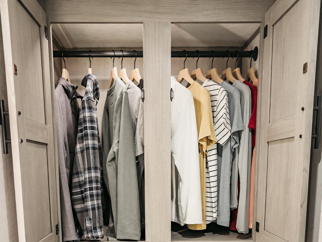 Full Wardrobe Closet