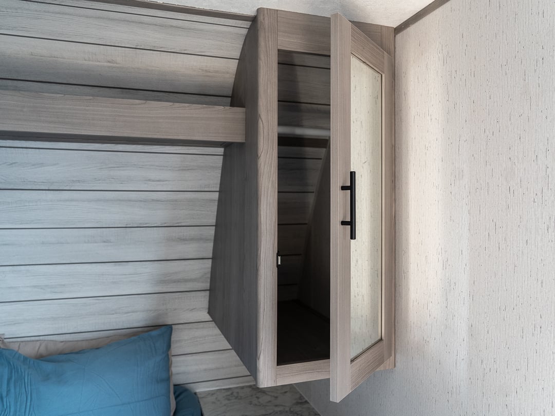 Wardrobe Closet