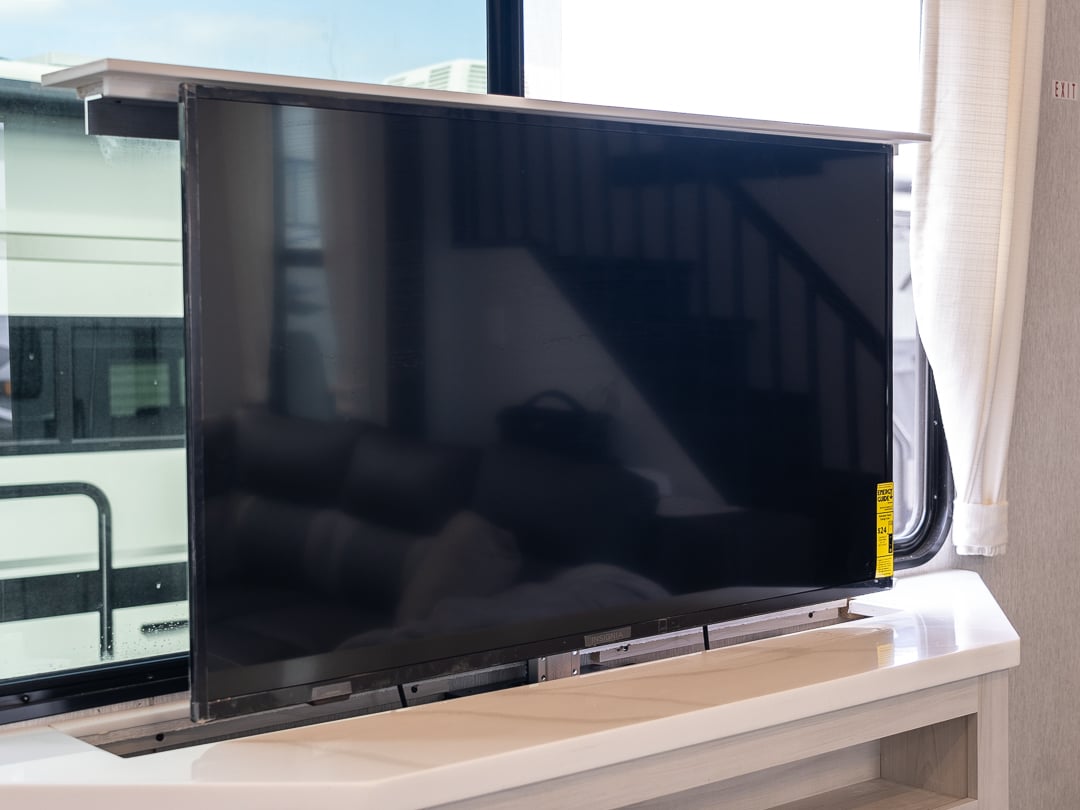 Telescoping TV
