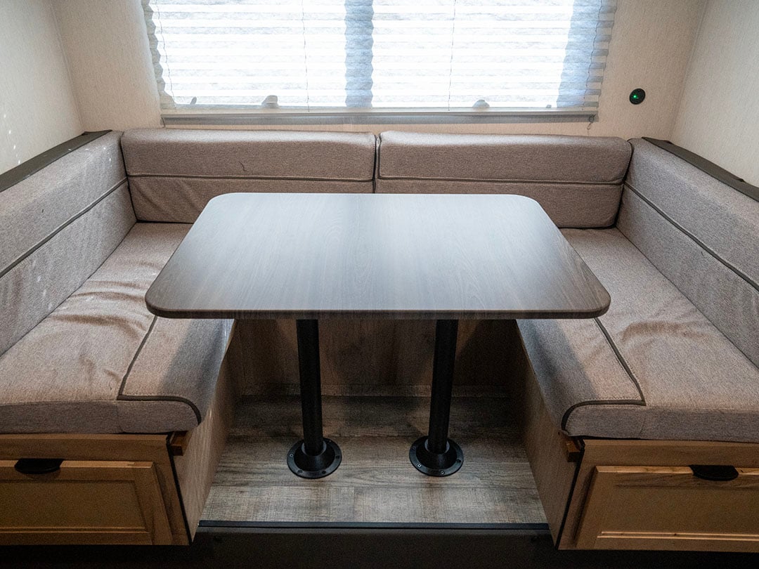 Large U-shaped Dinette