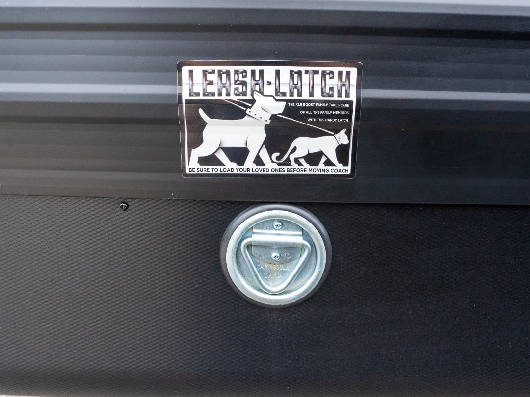 Leash Latch