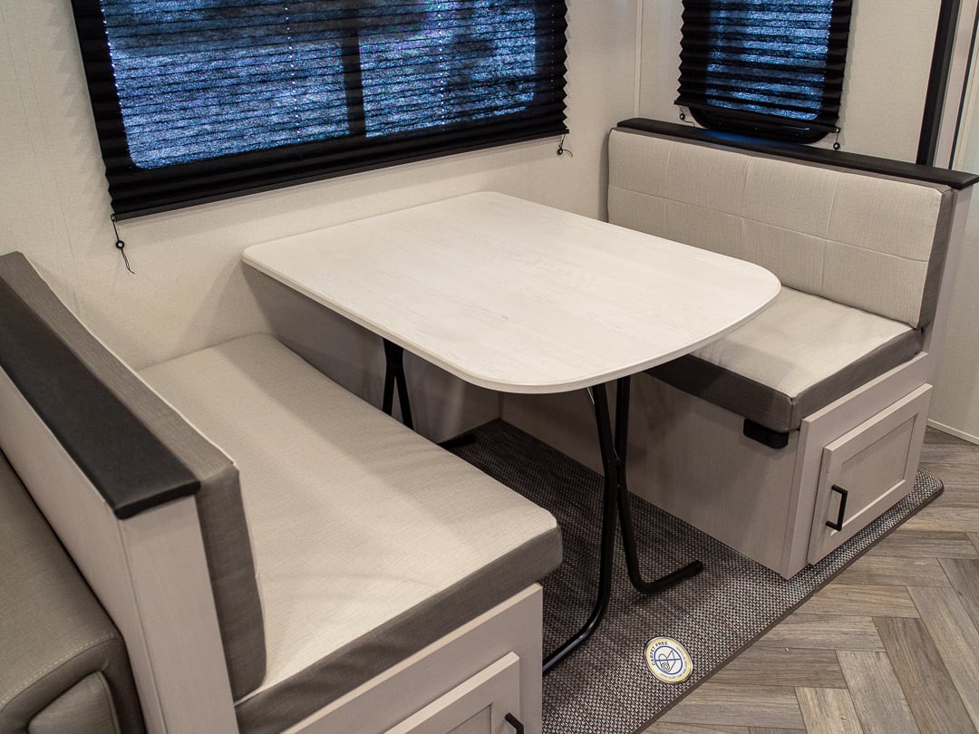 Booth Dinette