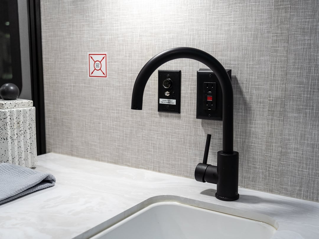 High-rise Kitchen Faucet