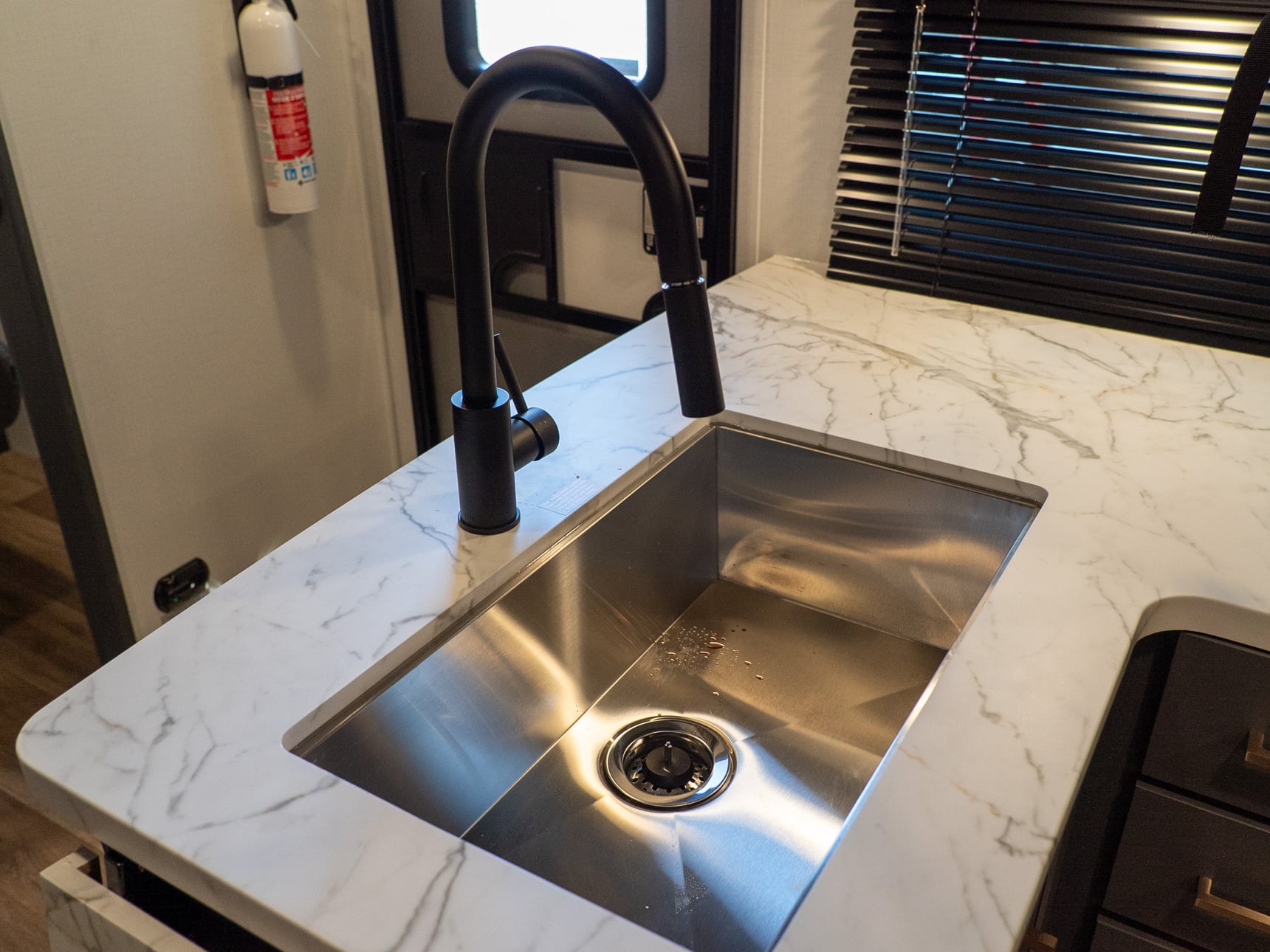 High-rise Kitchen Faucet