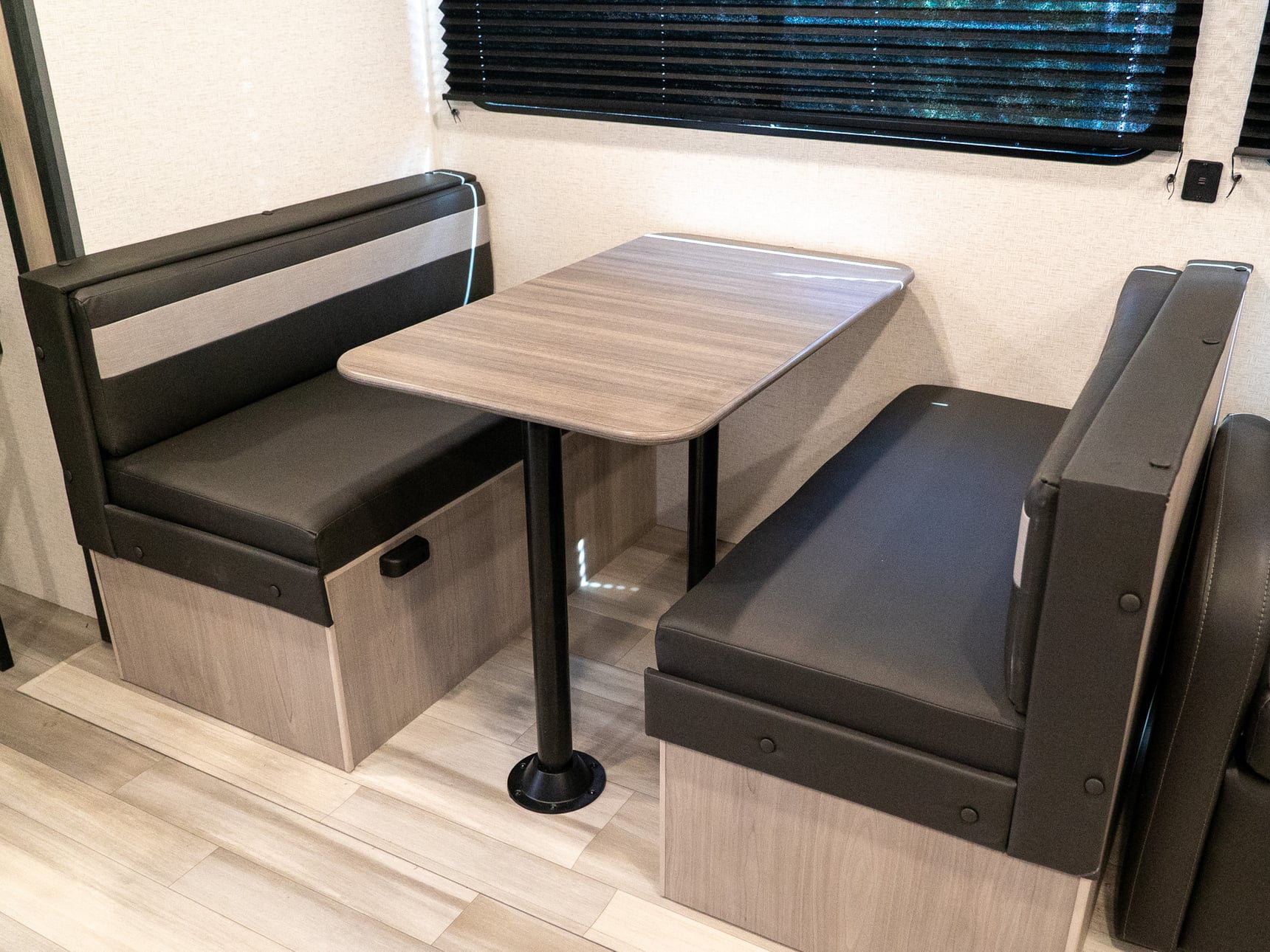 Booth Dinette