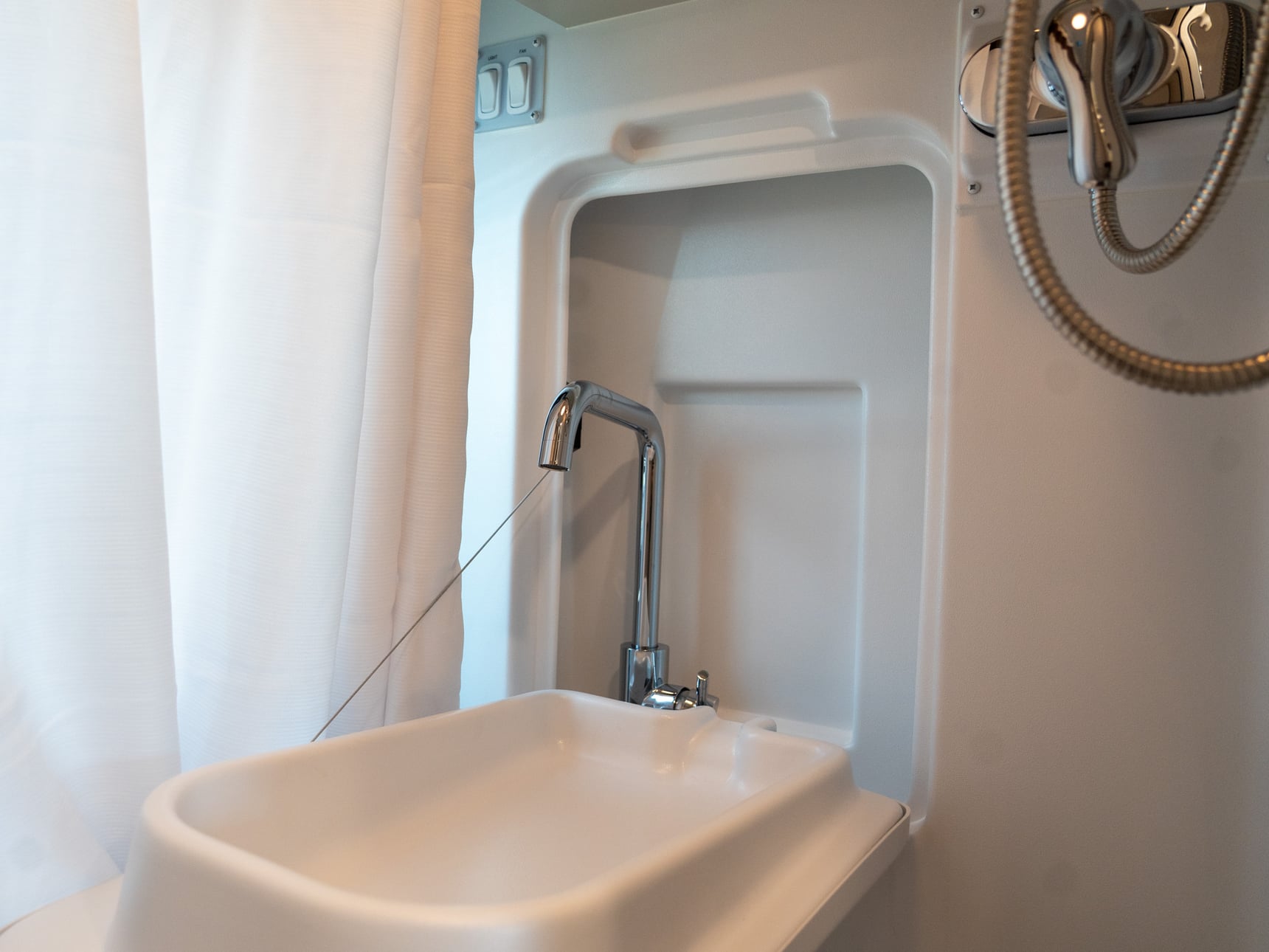 Wet Bath Sink