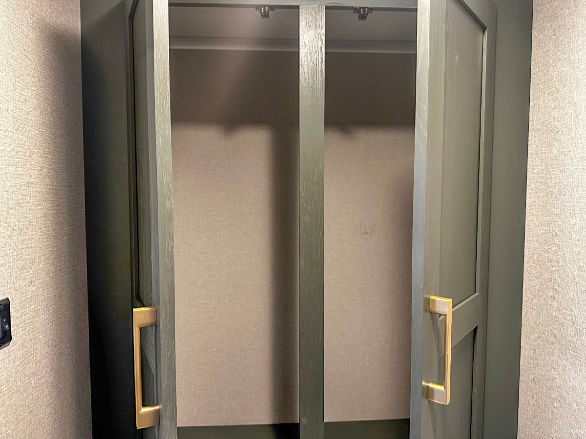 Large Wardrobe Closet