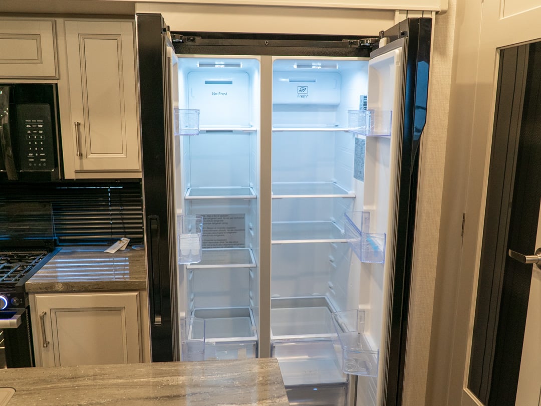 16 Cubic Foot 12-volt Fridge