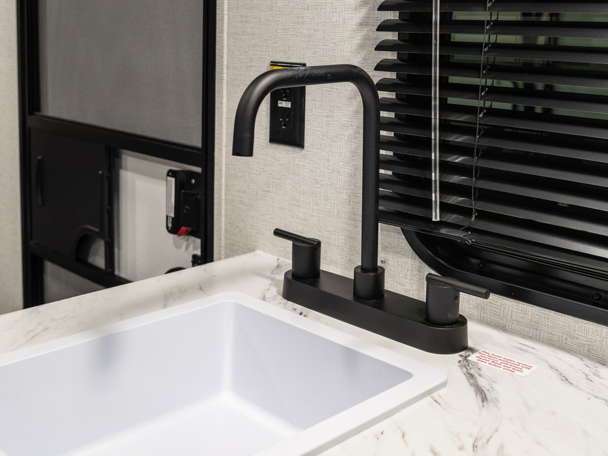 Hi-rise Kitchen Faucet