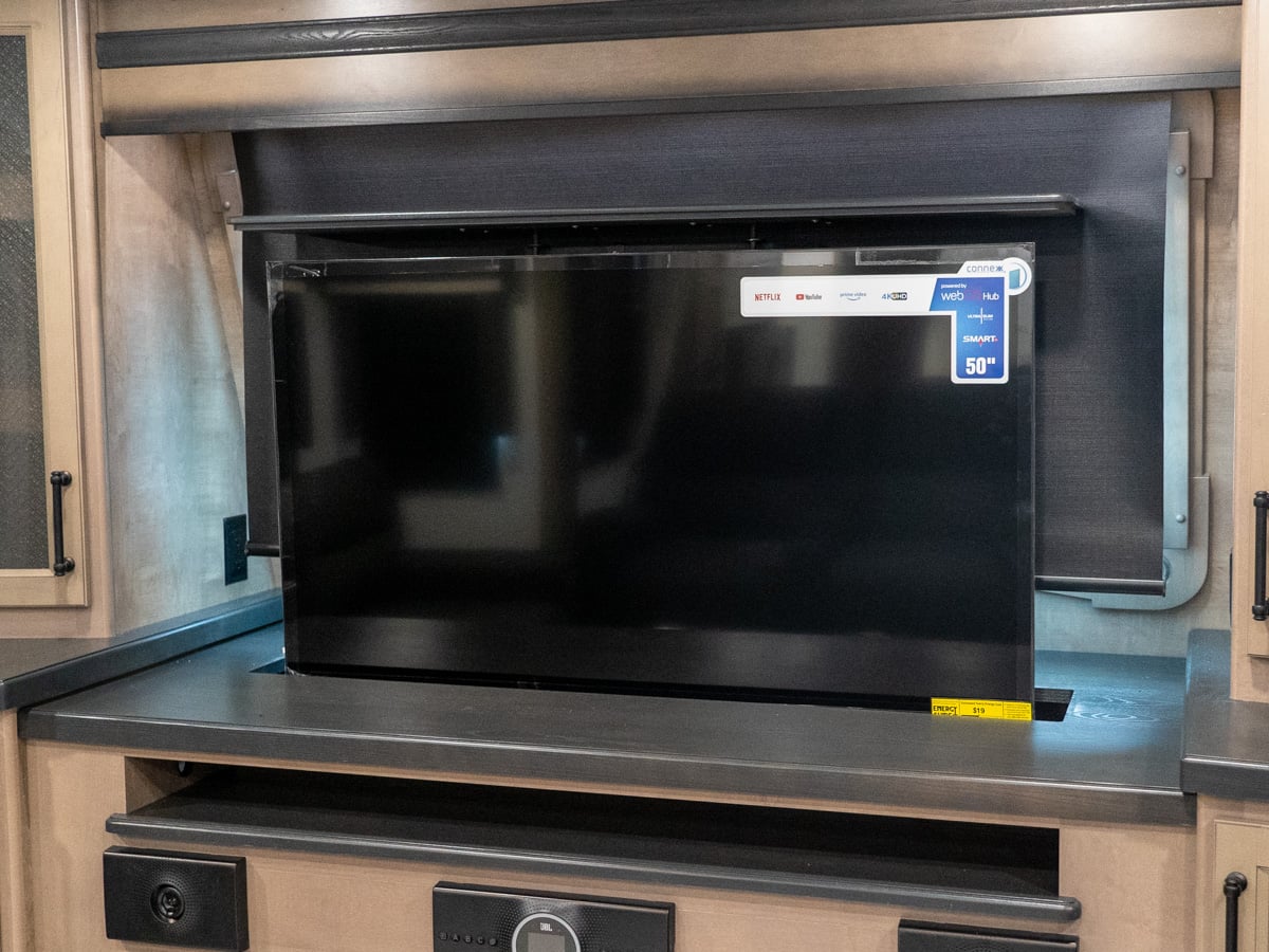 Telescoping TV