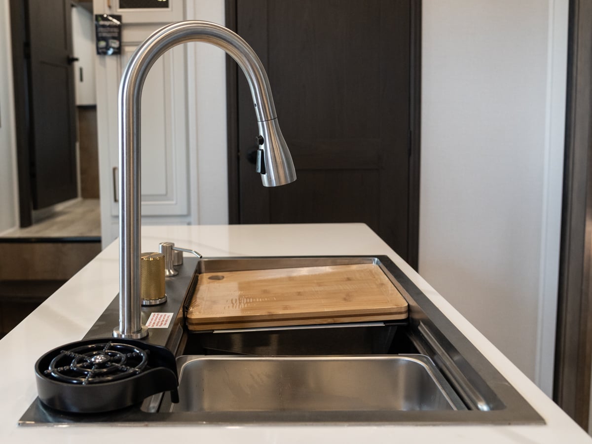 High-rise Chef’s Faucet