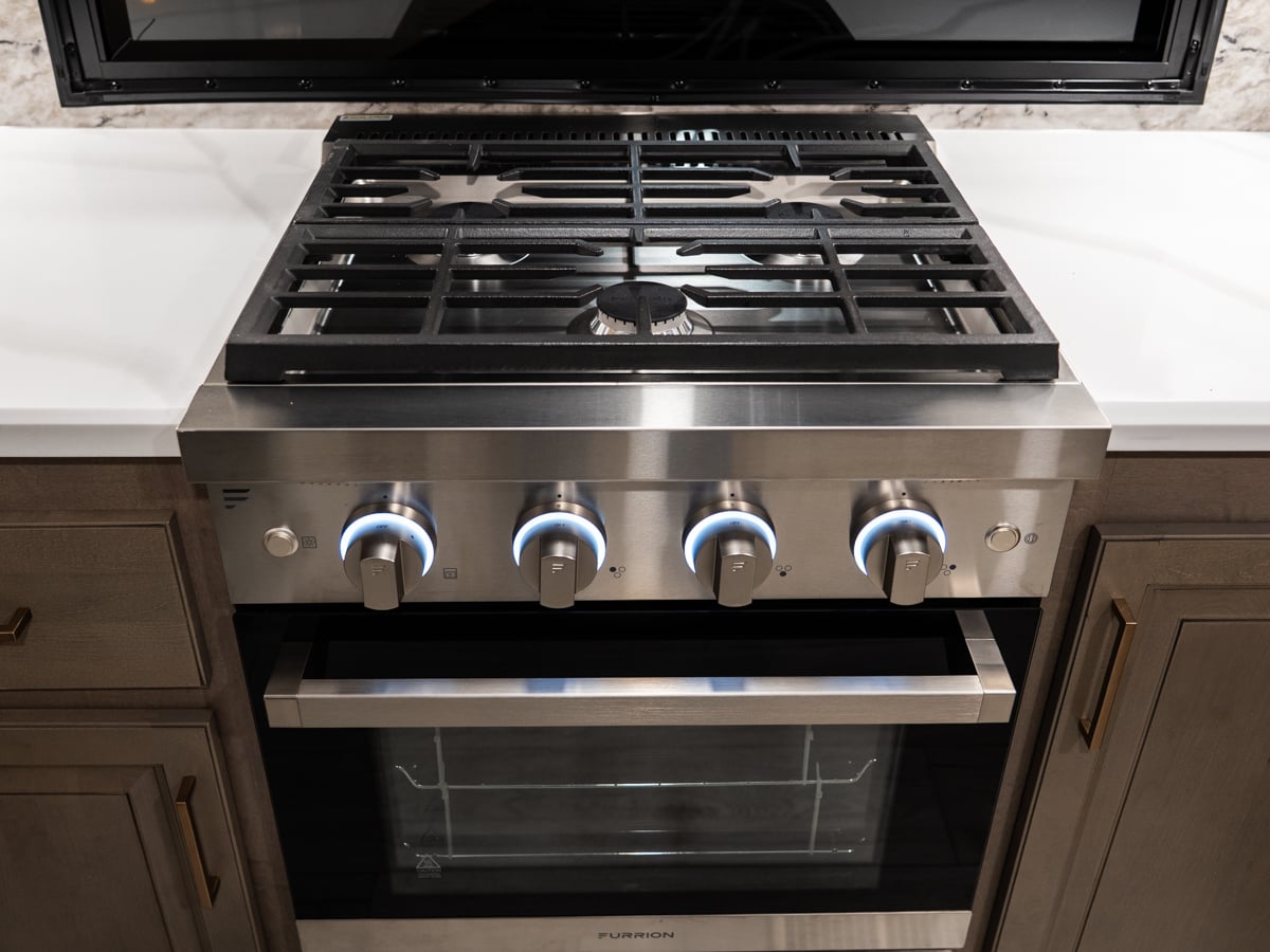 Professional-style Range