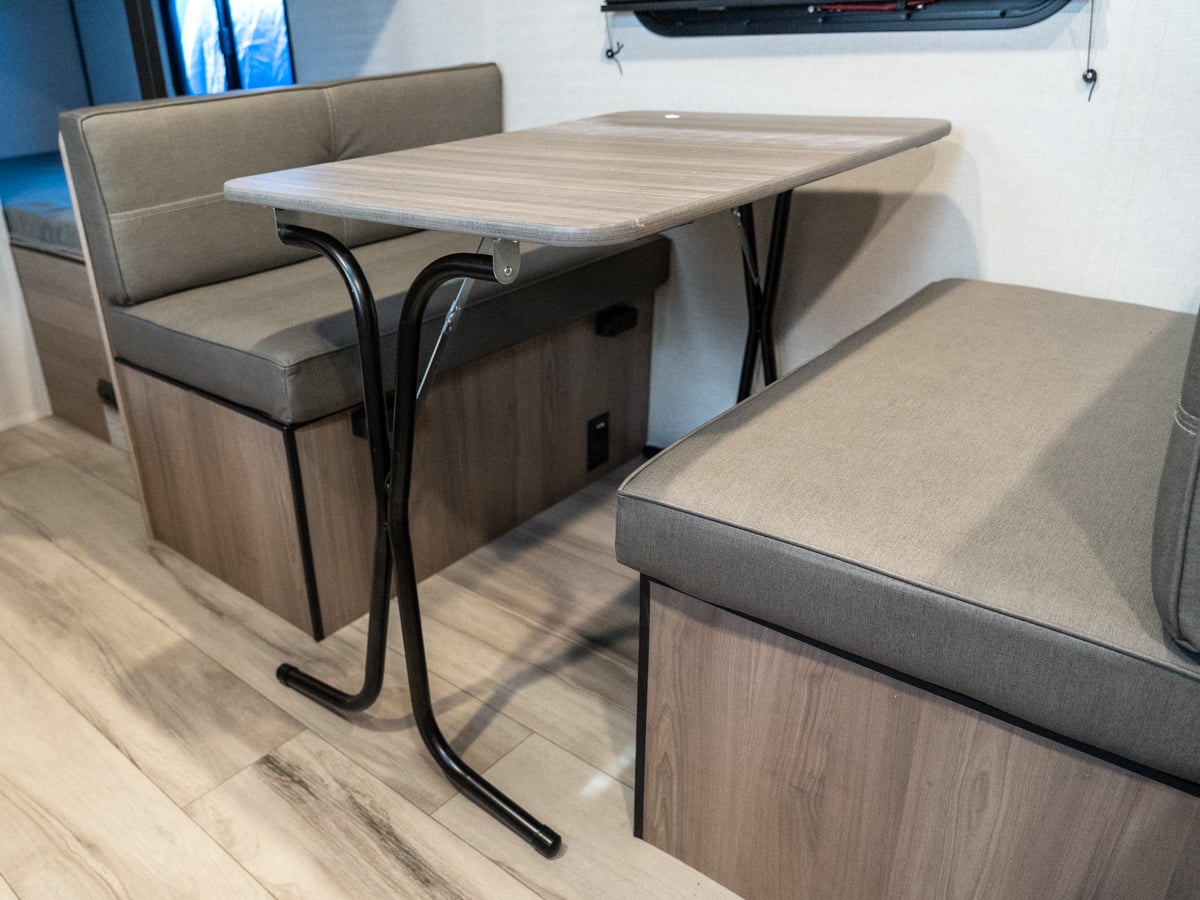 Indoor-outdoor Table