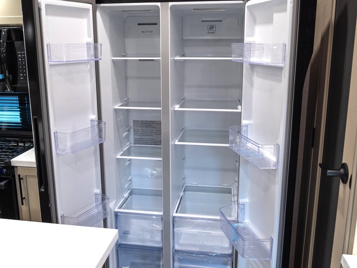16 Cubic Foot 12-volt Fridge